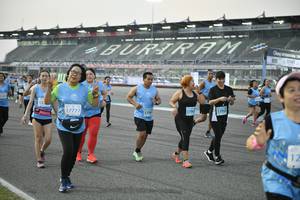 BIB: 1098, 1892
                            <button type="button" onclick="openModal(10466924)" class="btn btn-primary btn-sm float-right btn-popup" data-toggle="modal" data-target=".modal-high-quality">
                        <i class="fas fa-shopping-cart"></i> Add to Cart
                    </button>
                                            <button type="button" onclick="isThisMe(10466924, true)" class="btn btn-success btn-sm float-right btn-popup btn-isme hidden" data-toggle="tooltip" data-placement="bottom" title="นี่คือรูปของคุณใช่ไหม คลิกที่นี่เพื่อเอาเข้าอัลบั้ม">
                        <i class="fas fa-plus"></i> Add to album
                    </button>
                    <button type="button" onclick="isThisMe(10466924, false)" class="btn btn-warning btn-sm float-right btn-popup btn-isnotme hidden">
                        <i class="fas fa-ban"></i> Remove from album
                    </button>